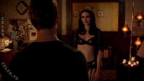 Karolina Wydra nude photo 3