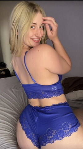 Katarina_e nude photo 13