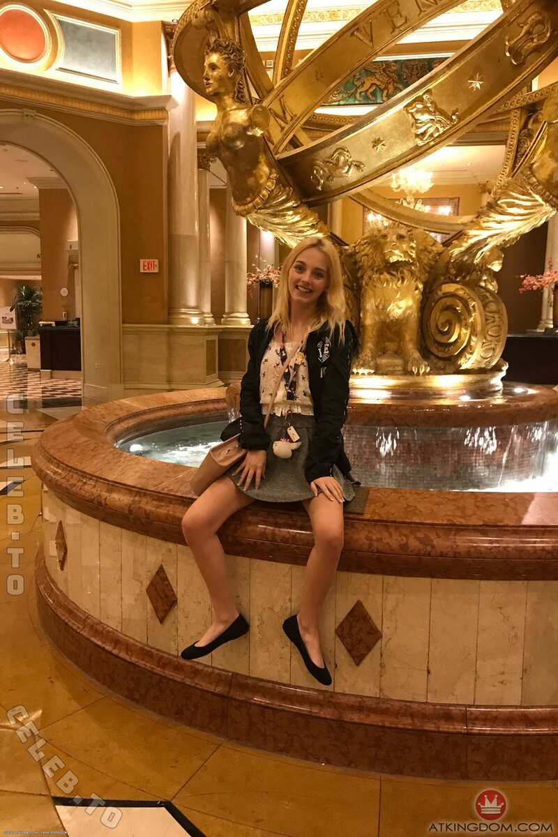 Kate bloom nude photo 13