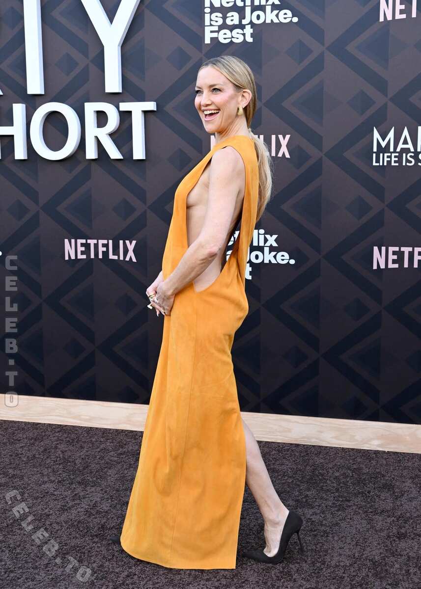 Kate Hudson nude photo 2