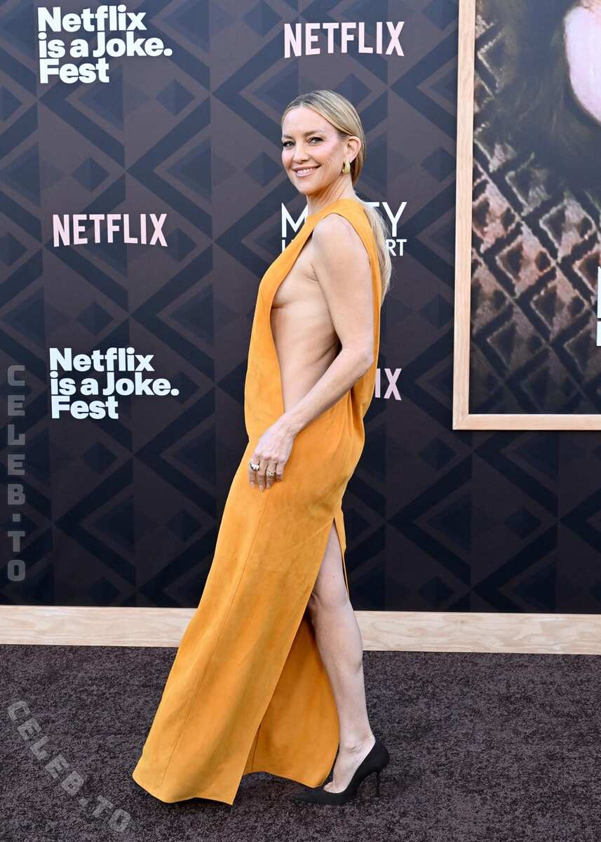 Kate Hudson nude photo 3