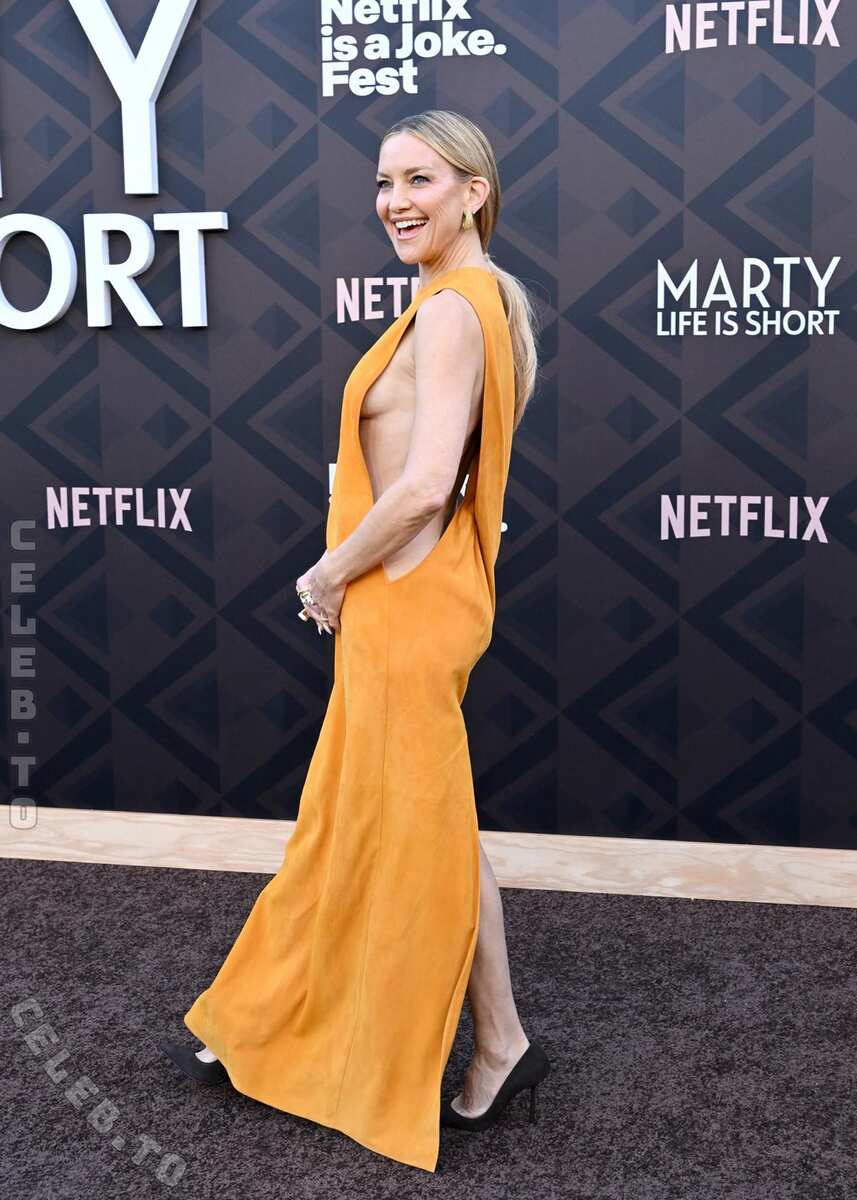Kate Hudson nude photo 5