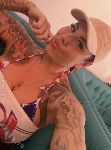 Kate Merlan photo 1