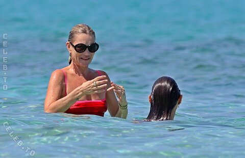 Kate Moss nude photo 19