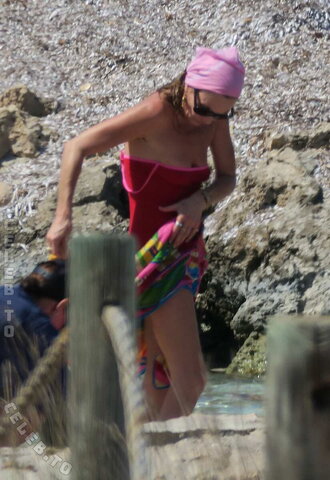 Kate Moss nude photo 7