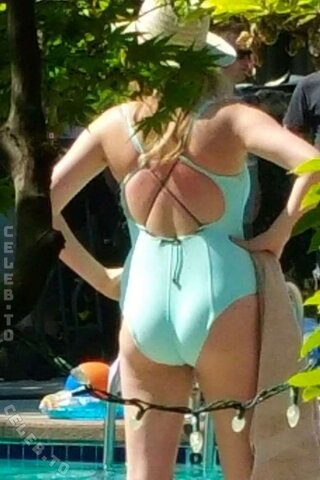 Kate Upton nude photo 14