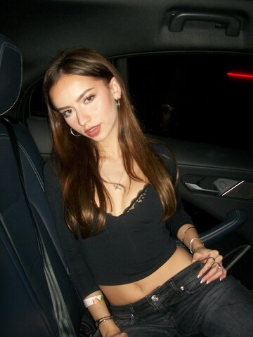 Katelyn Elizabeth photo 6