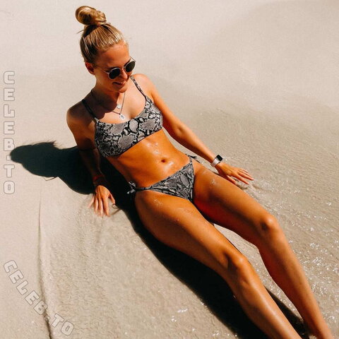 Katha Mariie – Katha in the swimsuit