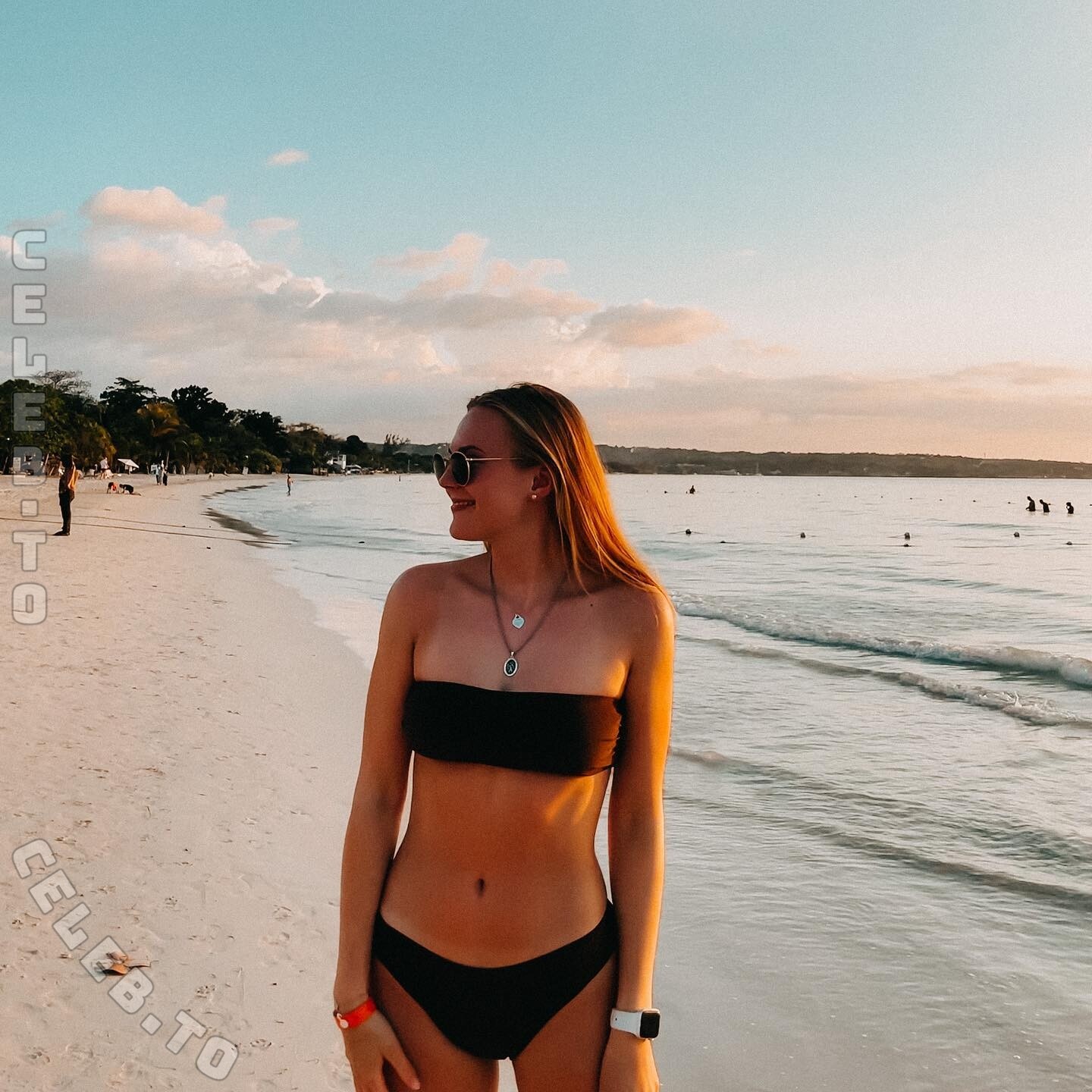 Katha Mariie nude photo 2