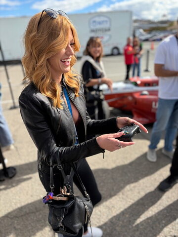 Katherine McNamara nude photo 4