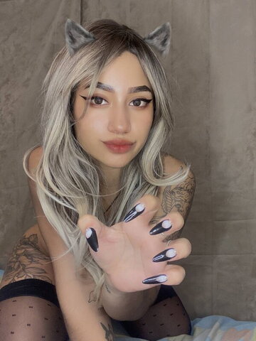 Katherine Ramírez nude photo 12