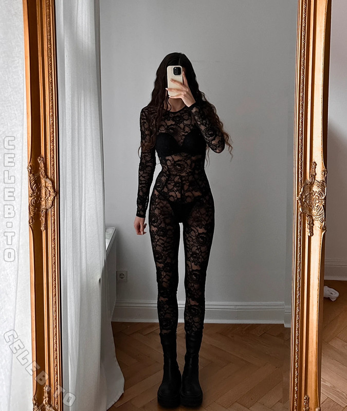 Kathiischr nude photo 4