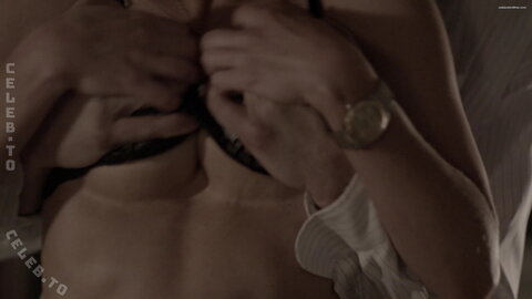 Kathleen Robertson nude