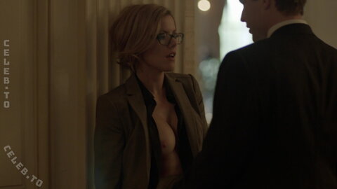 Kathleen Robertson nude