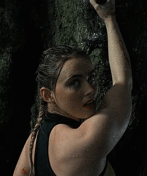 Kathryn Newton nude photo 2