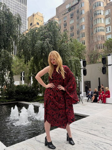 Kathryn Newton nude photo 4