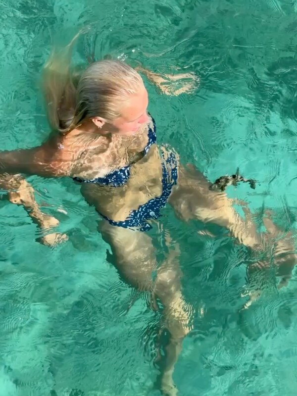 Kathryn Watts nude photo 6