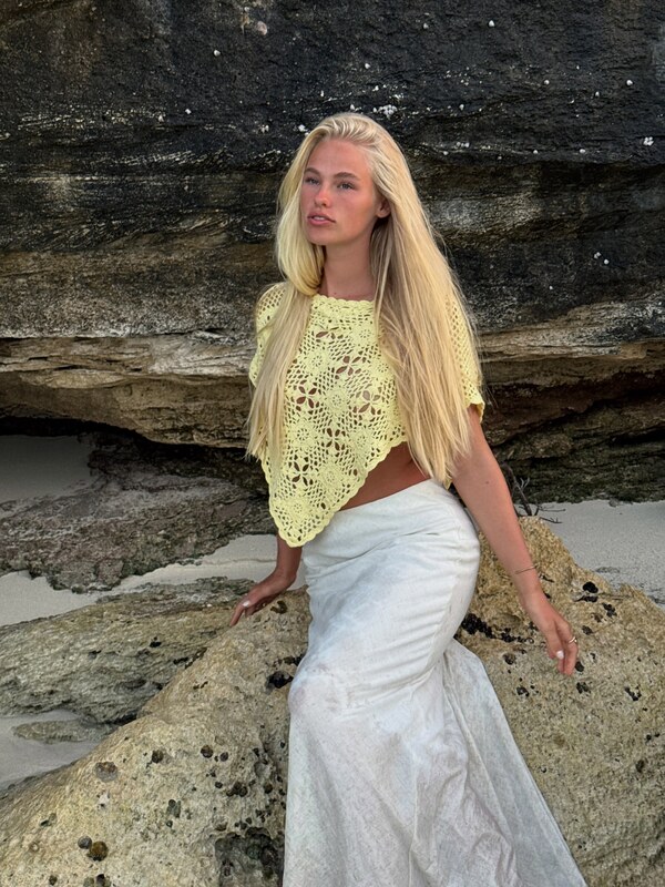 Kathryn Watts nude photo 14