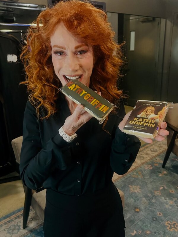 Kathy Griffin nude photo 1