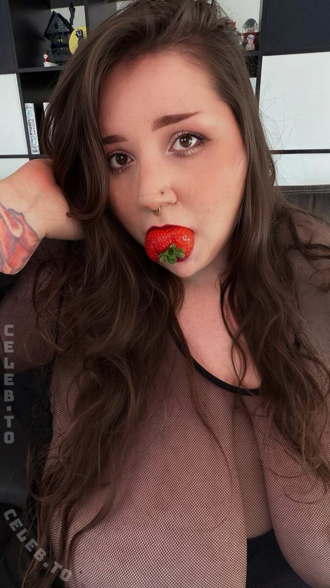 Kathydarlingxo nude photo 2
