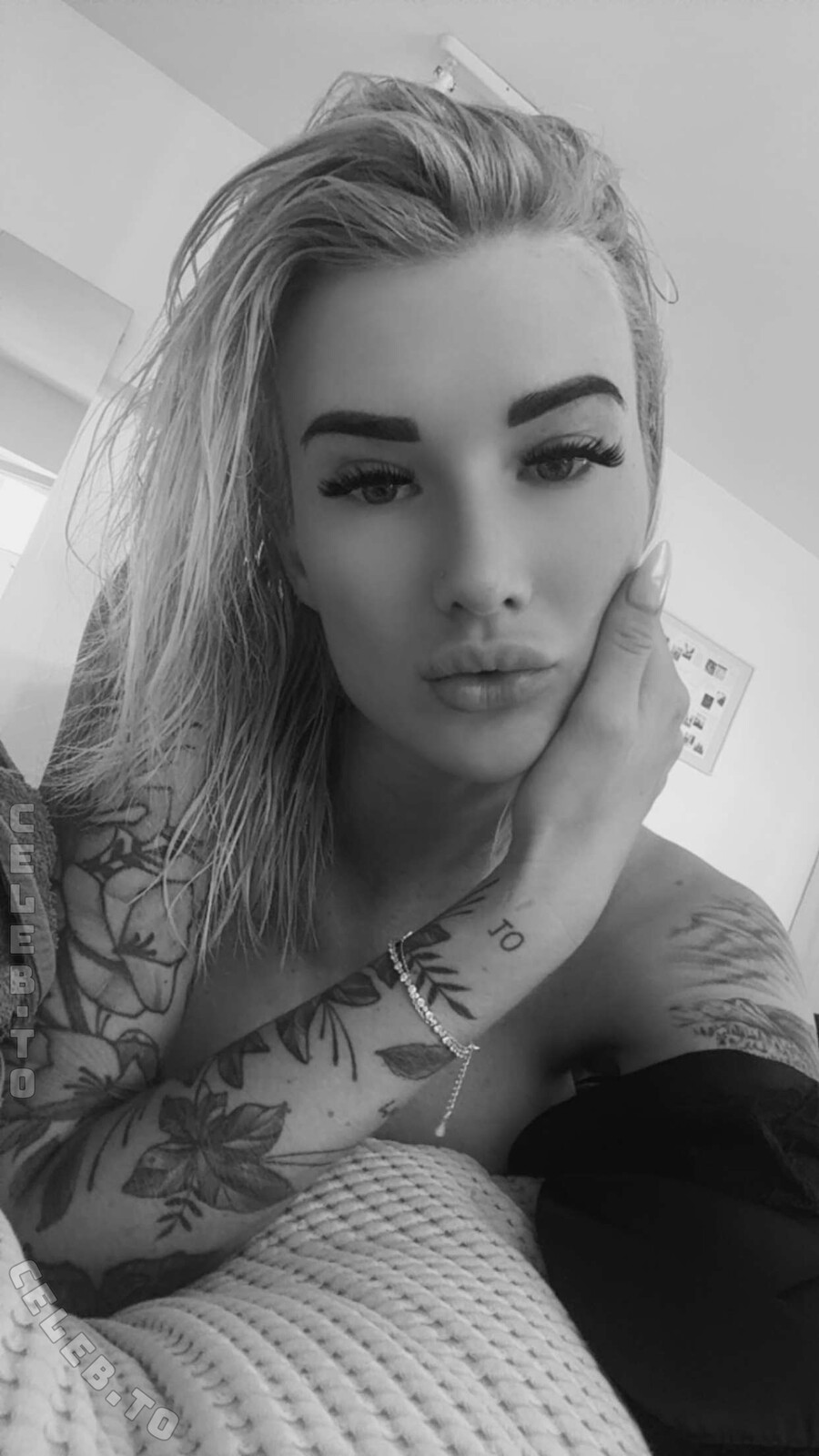 Kathy_ETZ nude photo 1