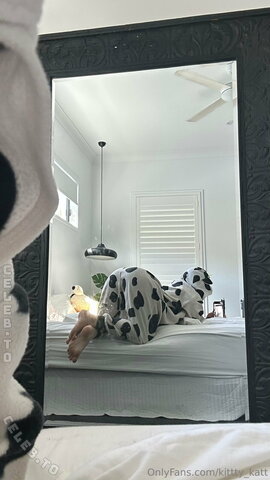 Katie Hamden nude photo 49