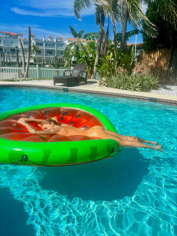 Katie Lawrence nude photo 1