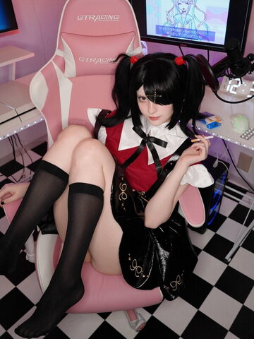 Katie Westwood photo 1