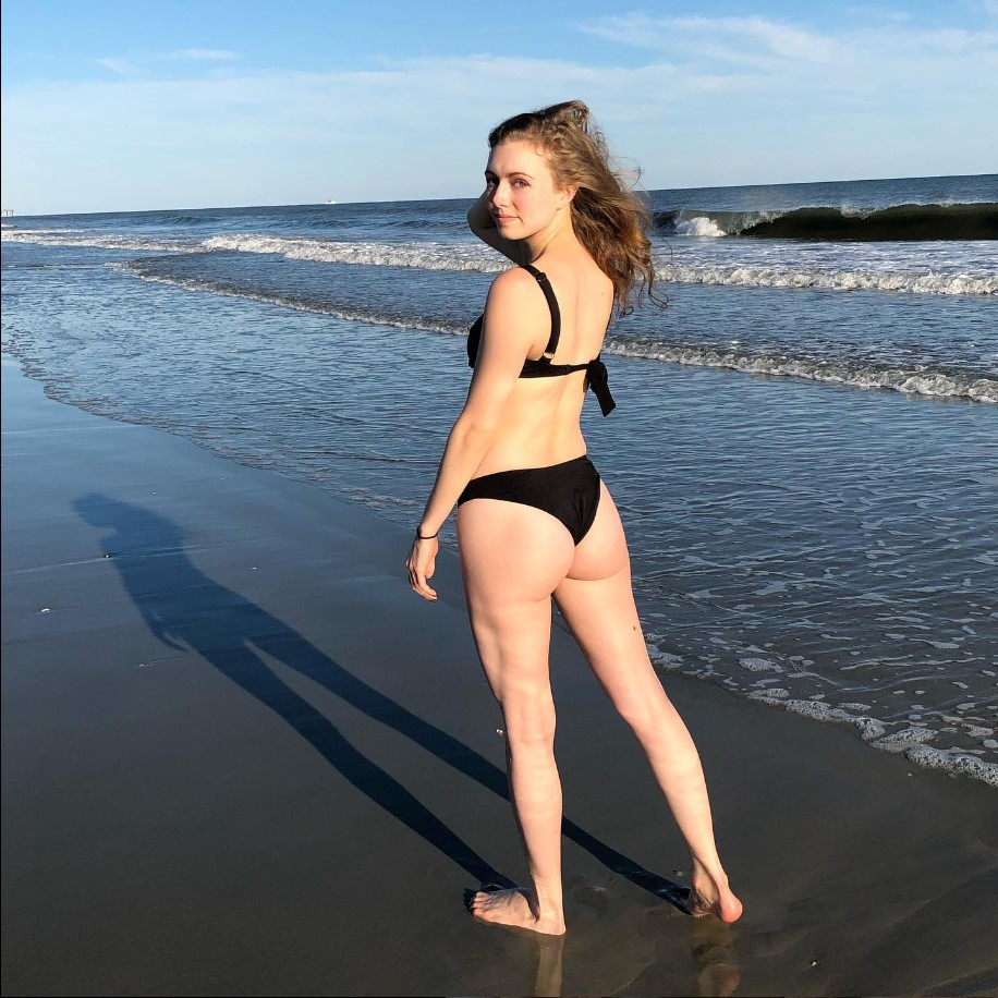 KatieBedford nude photo 5