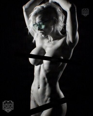 Katriona Kelley nude photo 8