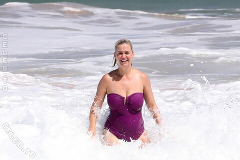 Katy Perry nude photo 7