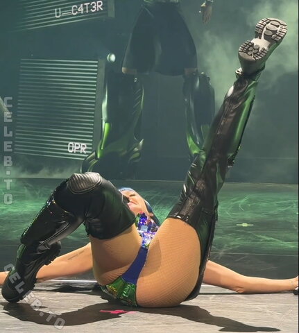 Katy Perry nude photo 8
