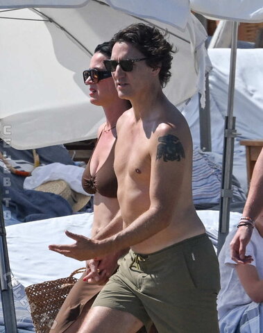 Katy Perry nude photo 122