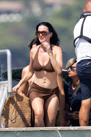 Katy Perry nude photo 104