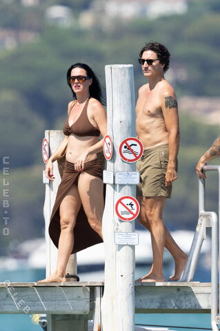 Katy Perry nude photo 98