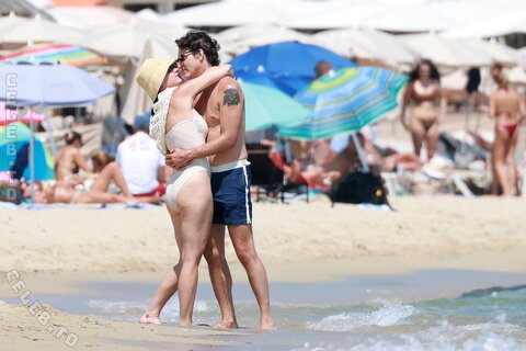 Katy Perry nude photo 8