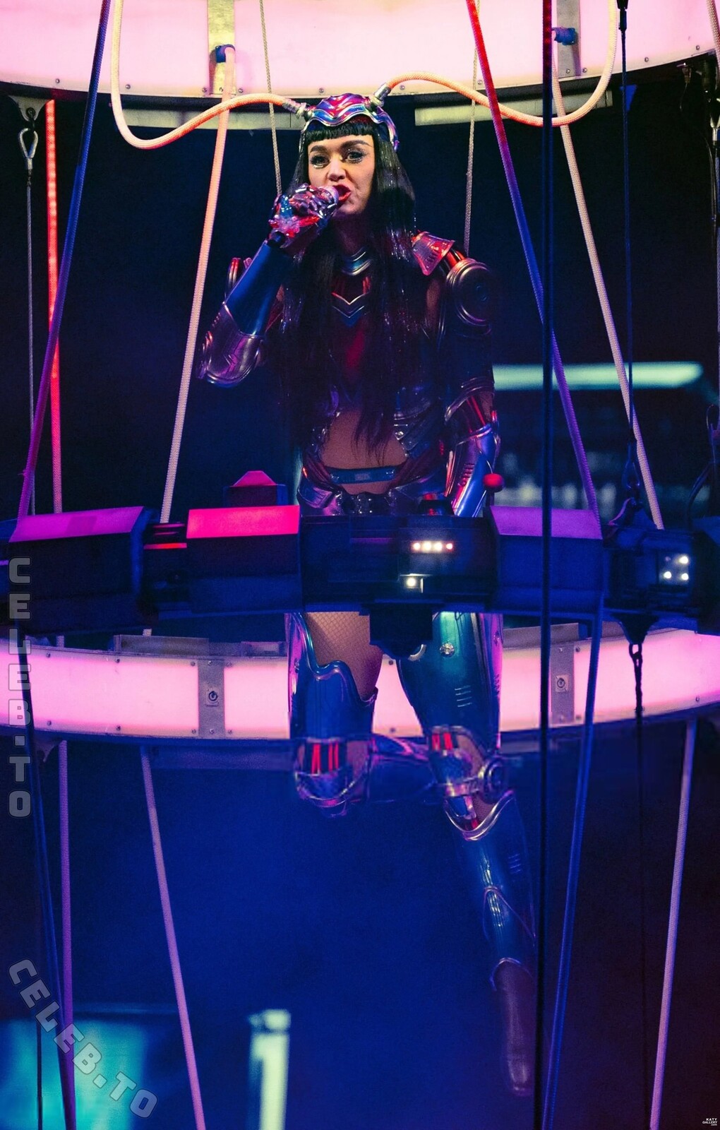 Katy Perry nude photo 18