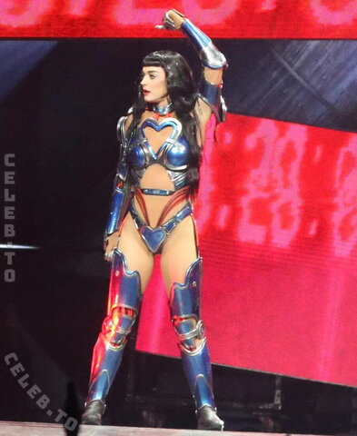 Katy Perry nude photo 2