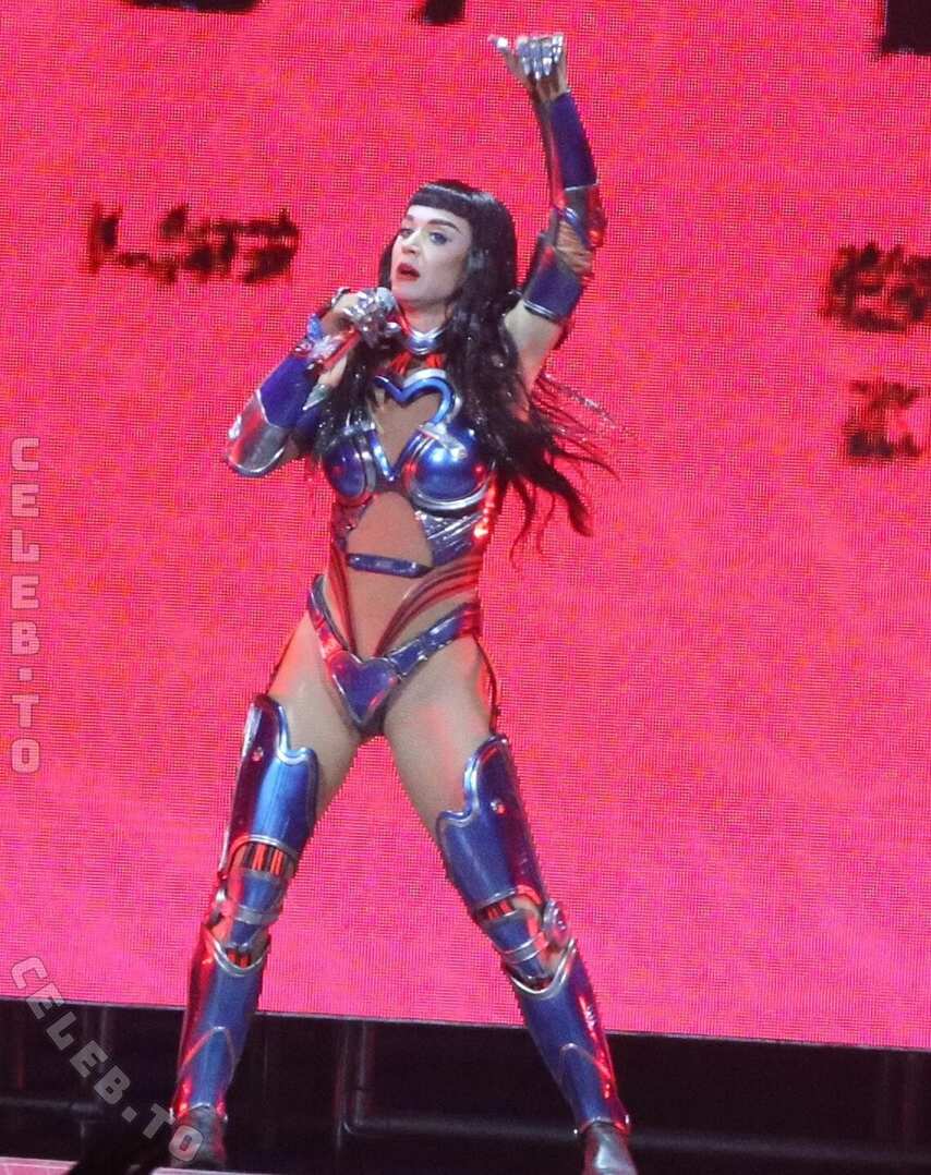Katy Perry nude photo 14