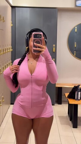 Katya Elise Henry nude photo 2