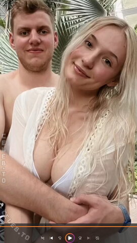 KawaiiTyra nude photo 12
