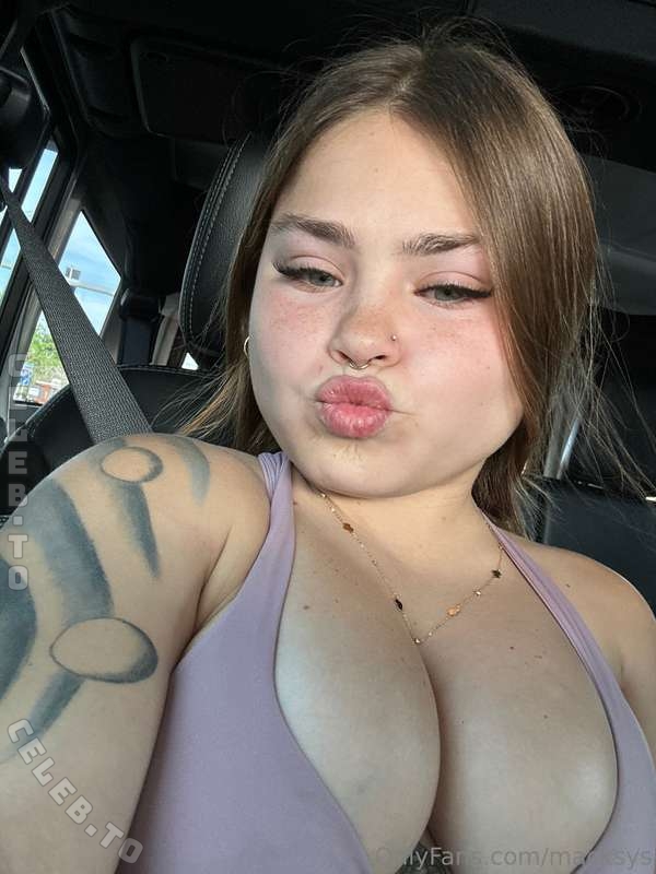 Kayla & Kenz nude photo 3