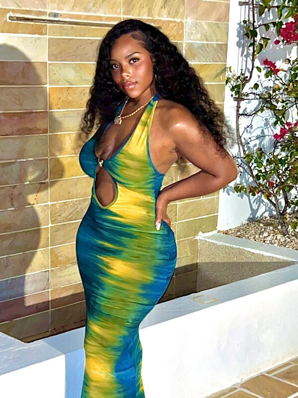 Kayla Henderson nude photo 5
