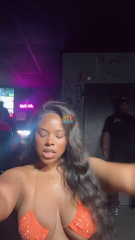 Kayla Henderson nude photo 2