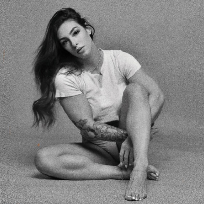 Kayla Rossi nude photo 1