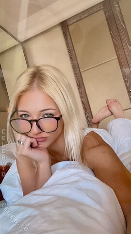 Kayla Void photo 1