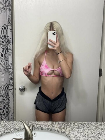 Kayla Void nude photo 2