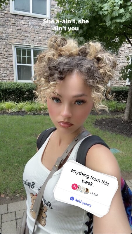 Kayleeterrerooo nude photo 3