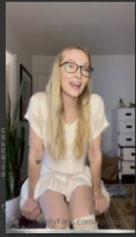 Kaylen Ward nude photo 10