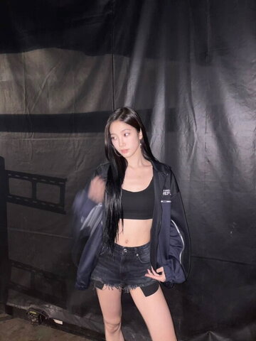 Kazuha Nakamura nude photo 18